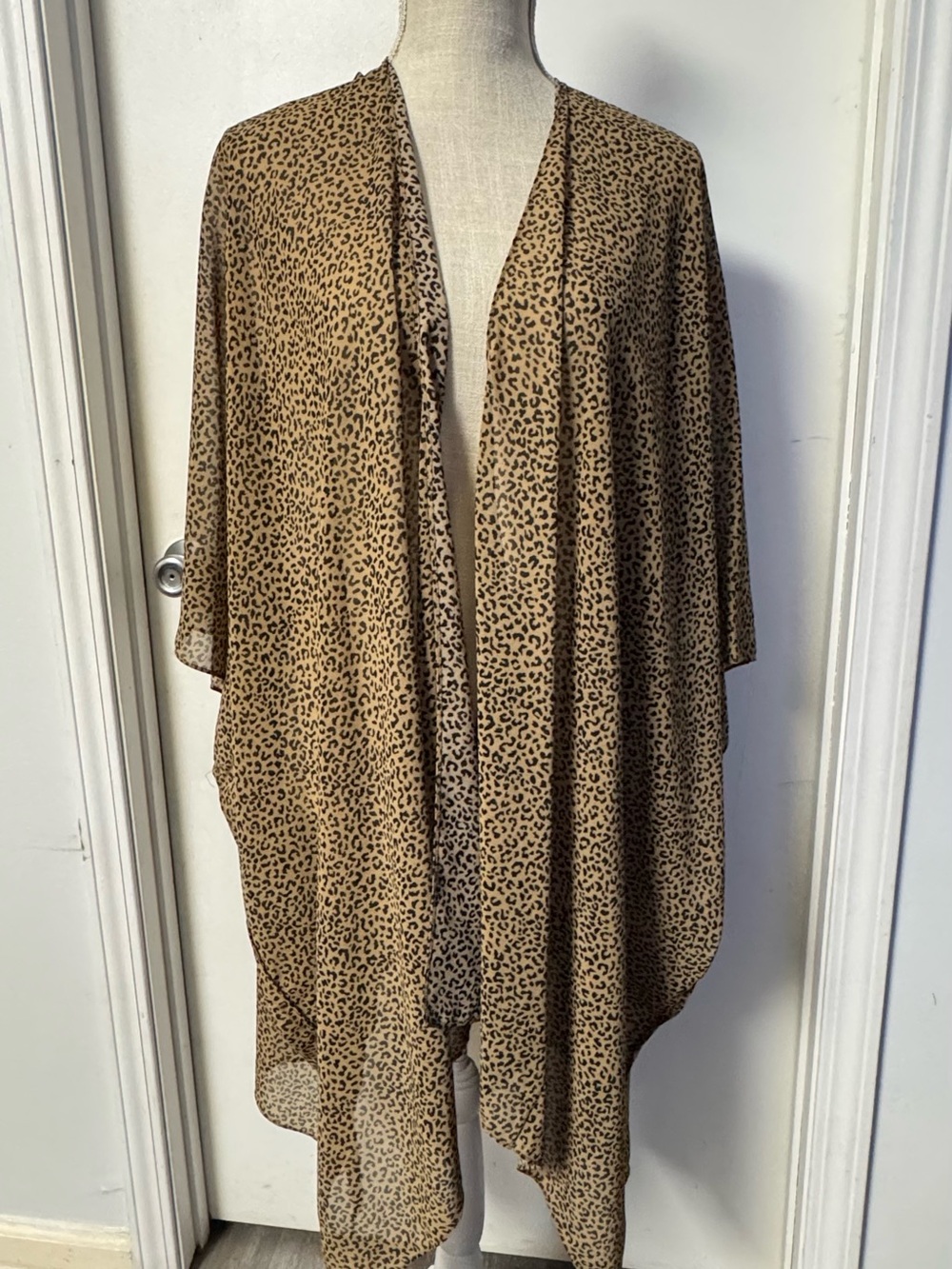 Newbury Kustom Leopard Print Open Cardigan - Tan and Black - Picture 4 of 5